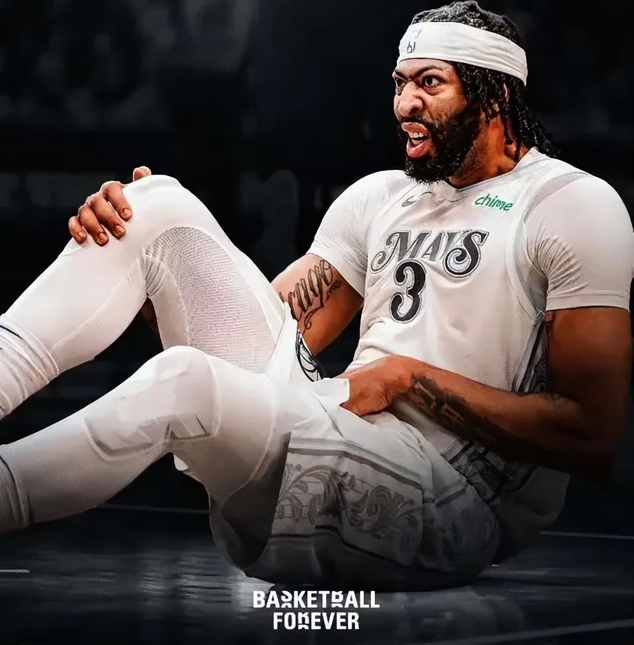 kaiyun开云-刷新纪录首场状态出色，篮网观众沸腾！，浓眉哥重返赛场比赛高潮迭起的简单介绍